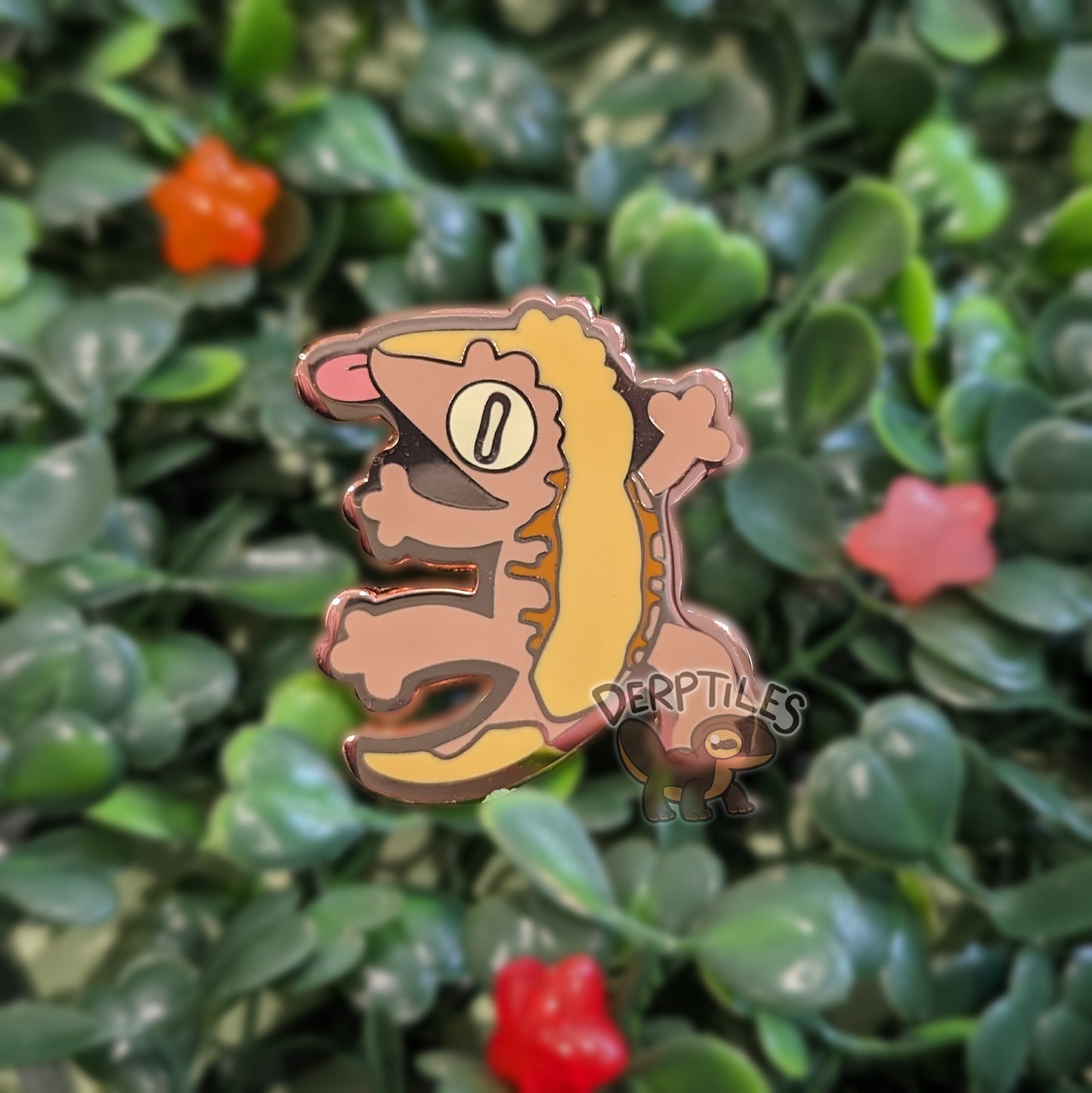 Crested Gecko Enamel Pin