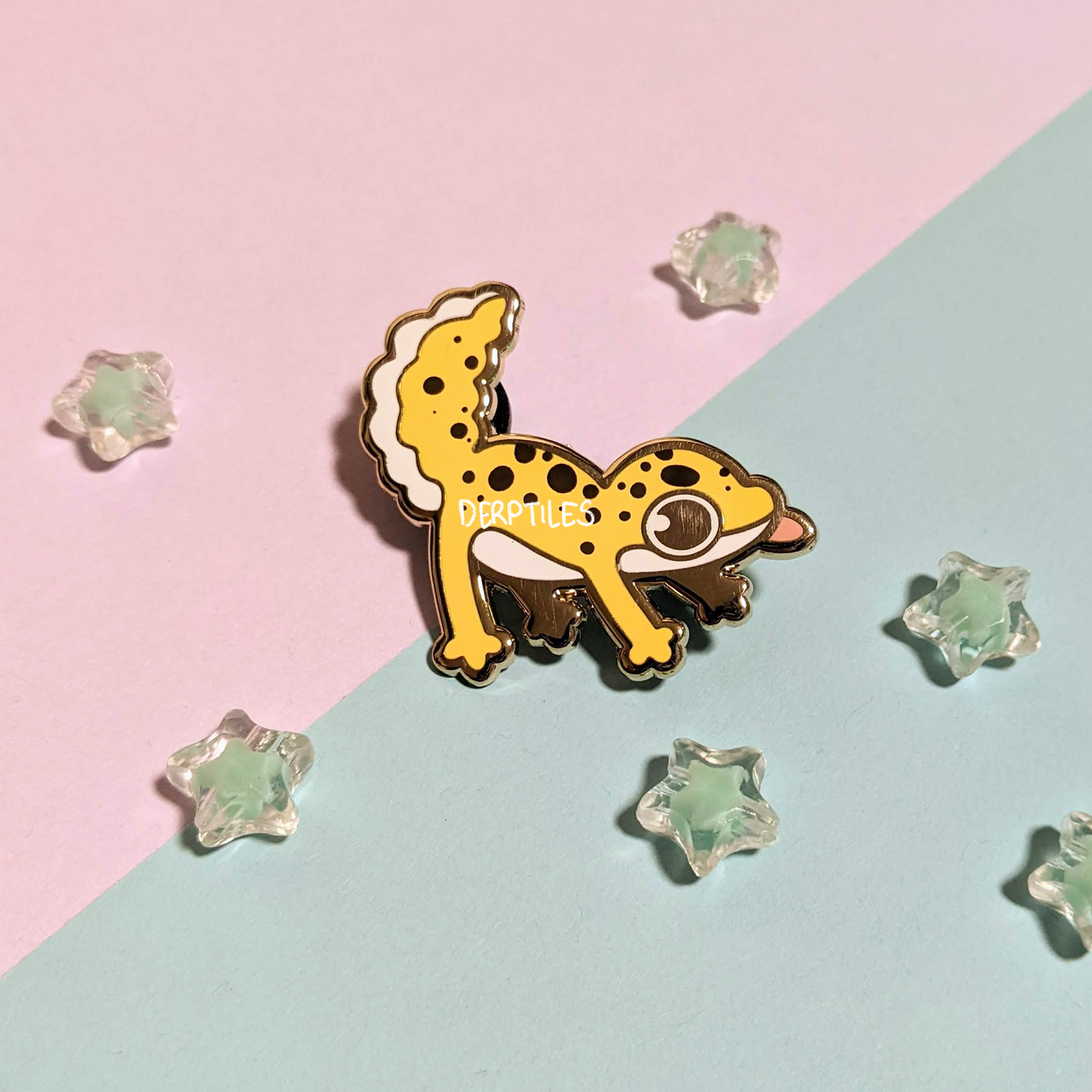 Lep Geck Enamel Pin