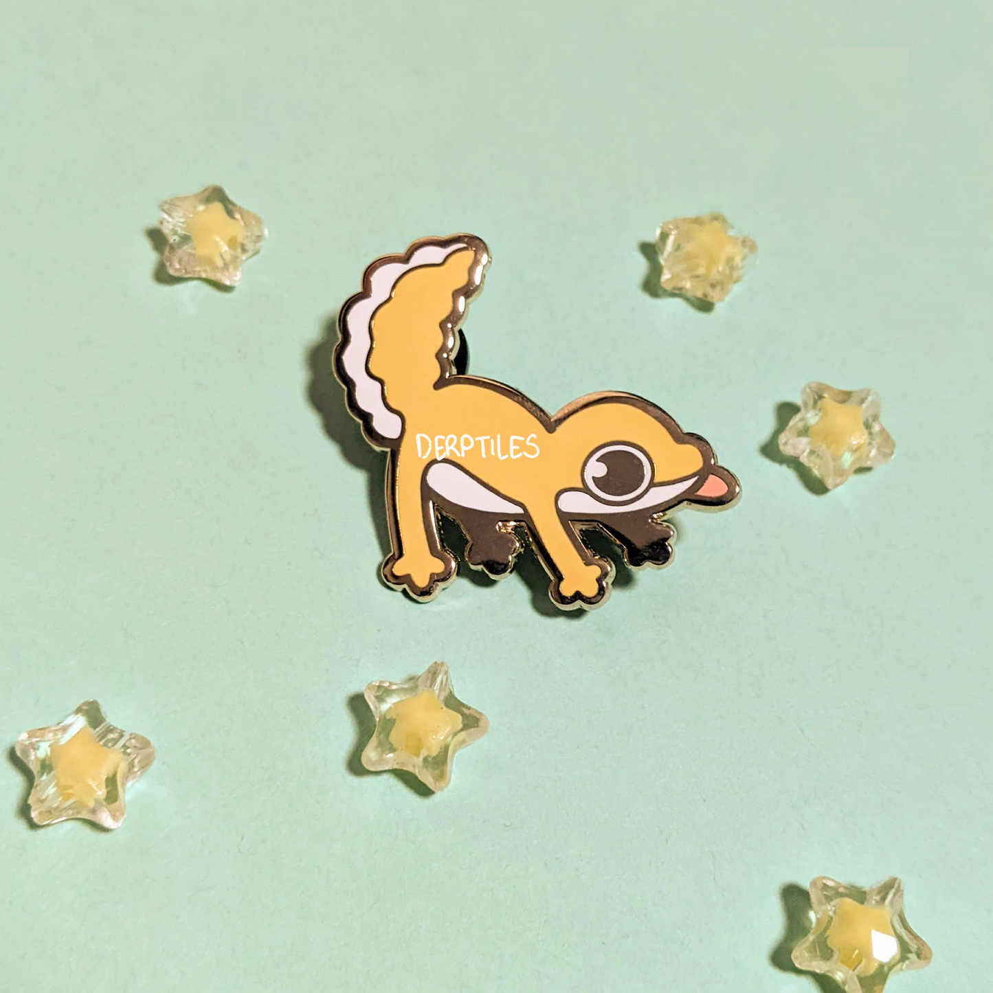 Lep Geck Enamel Pin